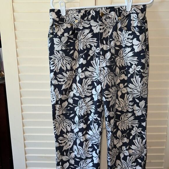 Chaps tropical floral cropped pants - Picture 2 of 5